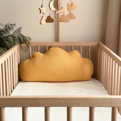 Pernă decorativă pentru pătuț bebe din țesătură cu model vafe, Norisor galben muștar